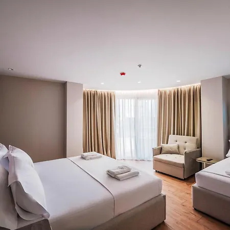 Ermes Luxury Отель