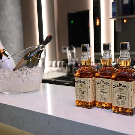 Отель Ermes Luxury Дуррес