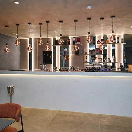 Ermes Luxury Отель