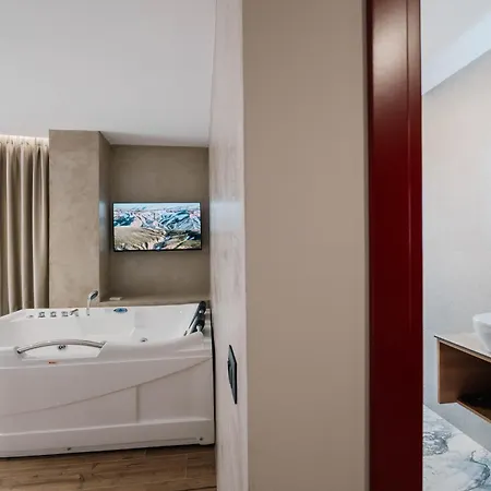 Ermes Luxury