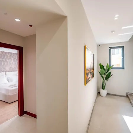 Отель Ermes Luxury 4*