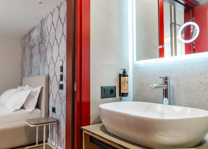 酒店 Ermes Luxury 4*