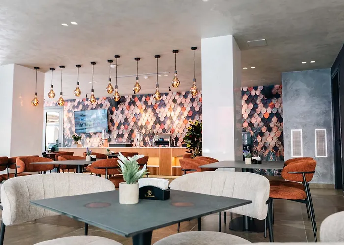 酒店 Ermes Luxury 4*